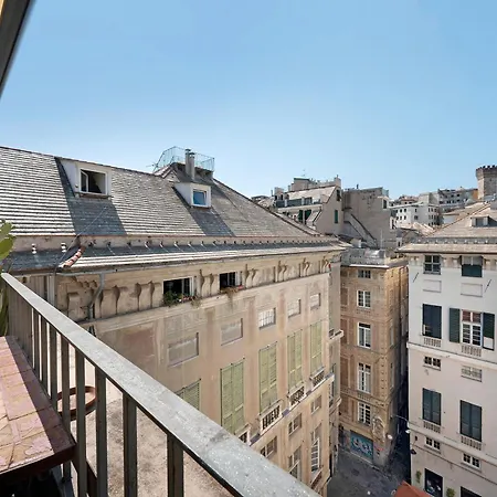 Attico Palazzo Giustiniani Panzió 3*