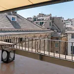 Attico Palazzo Giustiniani Bed & Breakfast Genova