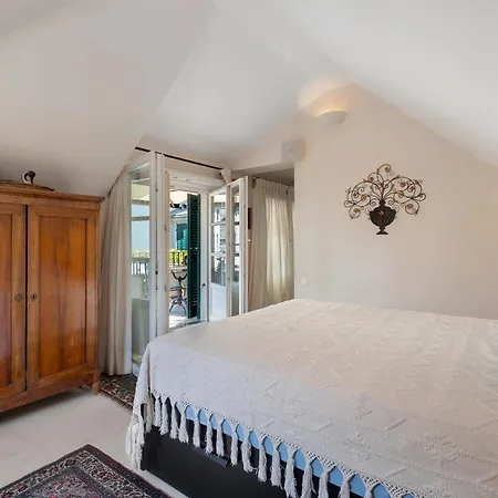 Attico Palazzo Giustiniani Bed and breakfast